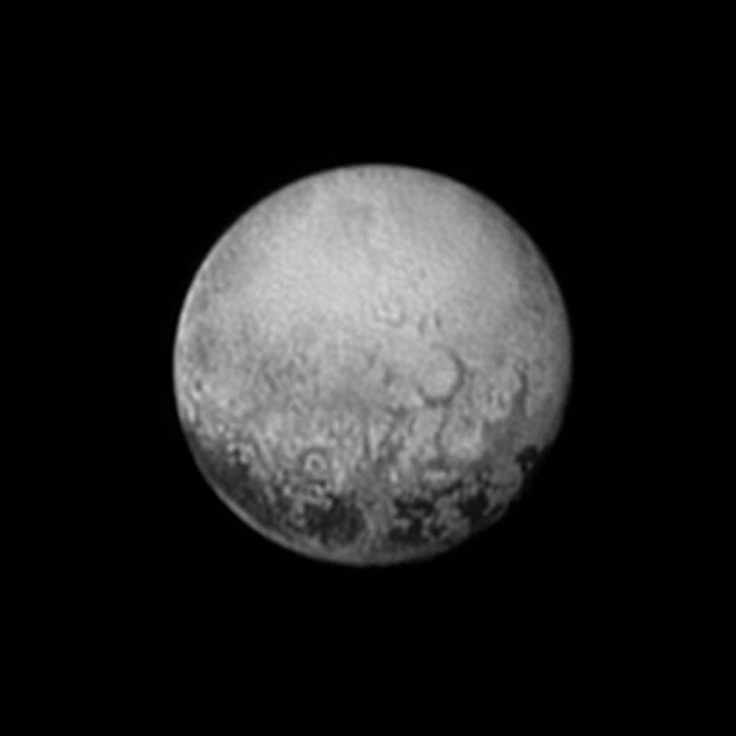 Fotografa de Plutn del New Horizons Muestra Caractersticas en su Superficie (Julio 11 '15)